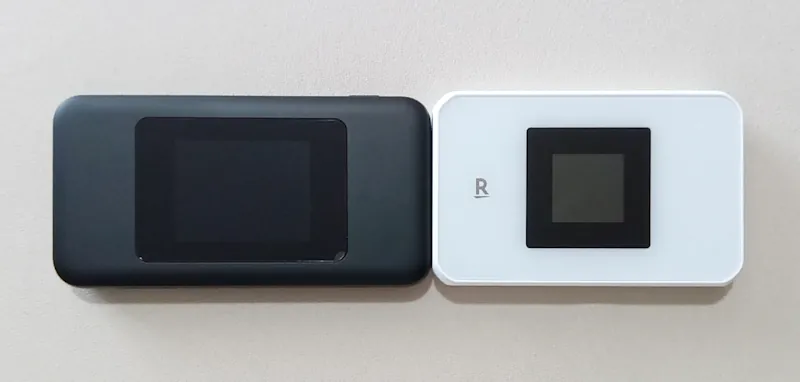 Speed Wi-Fi DOCK 5G 01とRakuten WiFi Pocket 5Gの高さの違い