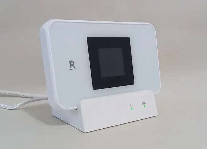Rakuten WiFi Pocket 5Gとクレードル LANケーブル接続